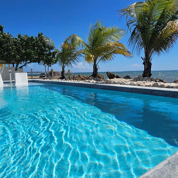 Aqua Bella II- Amazing Oceanfront Villa - Image 1