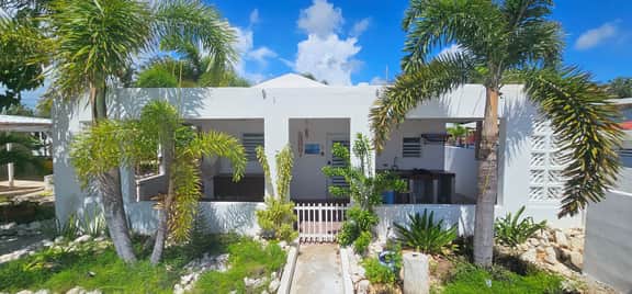 Aqua Bella II- Amazing Oceanfront Villa - Image 3