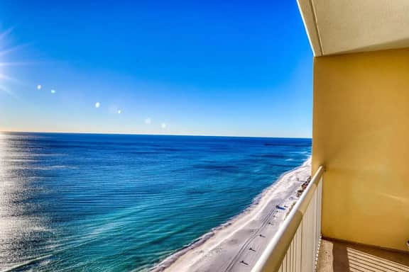 Aqua Cozy 1712 | Beachfront Studio Panama City Beach, FL - Image 2